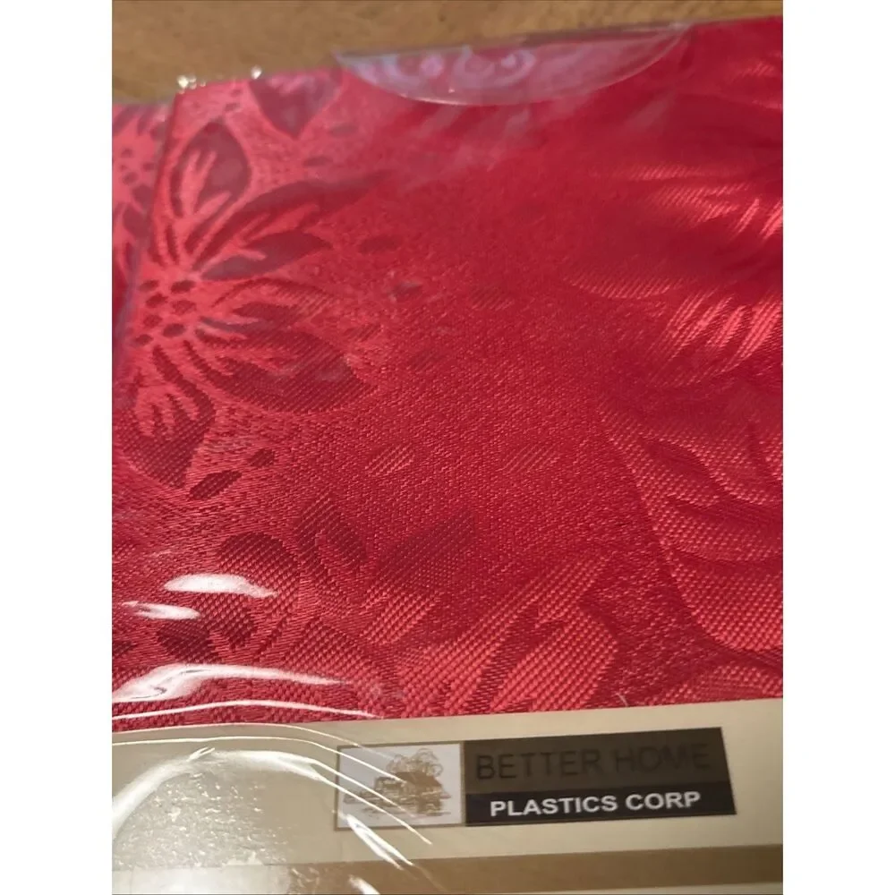 New Better Home POINSETTIA DAMASK Red fabric napkins 2 Packs Of 2 Total 4 size 1